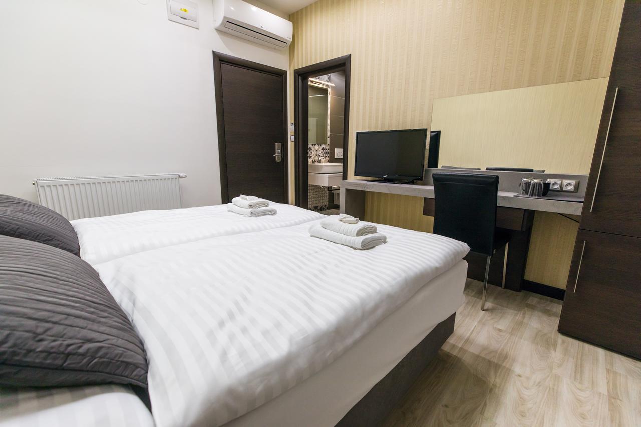 Hotel U Kostela Modrice Luaran gambar