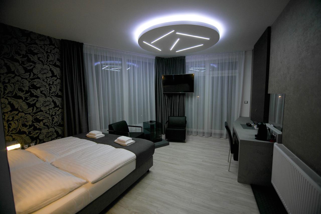 Hotel U Kostela Modrice Luaran gambar