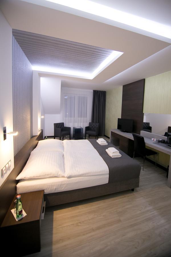 Hotel U Kostela Modrice Luaran gambar