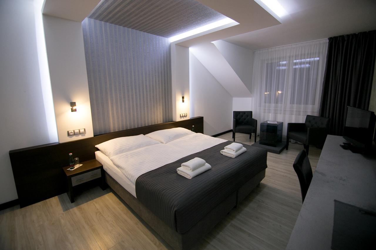 Hotel U Kostela Modrice Luaran gambar
