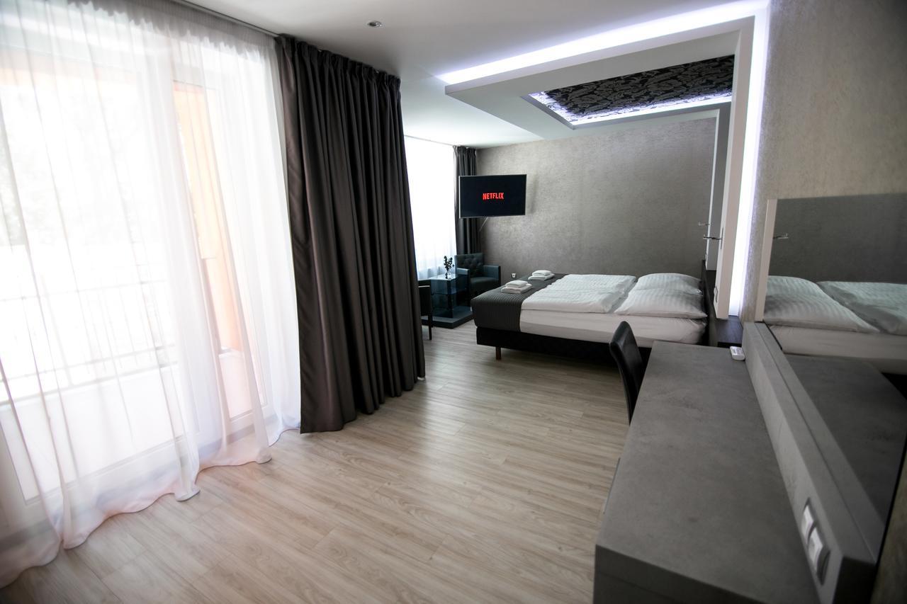 Hotel U Kostela Modrice Luaran gambar